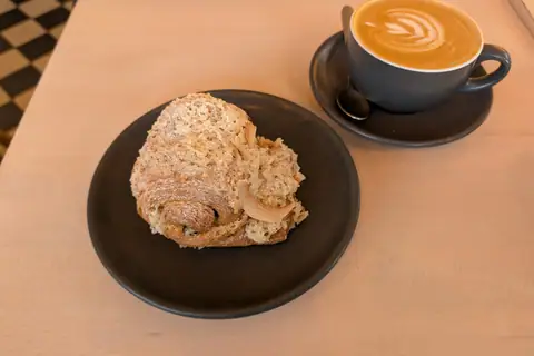 Two Magpies Bakery photo 2