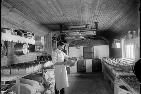 Two Magpies Bakery photo 4